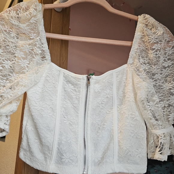 Chocolate White Lace Top - Picture 2 of 3